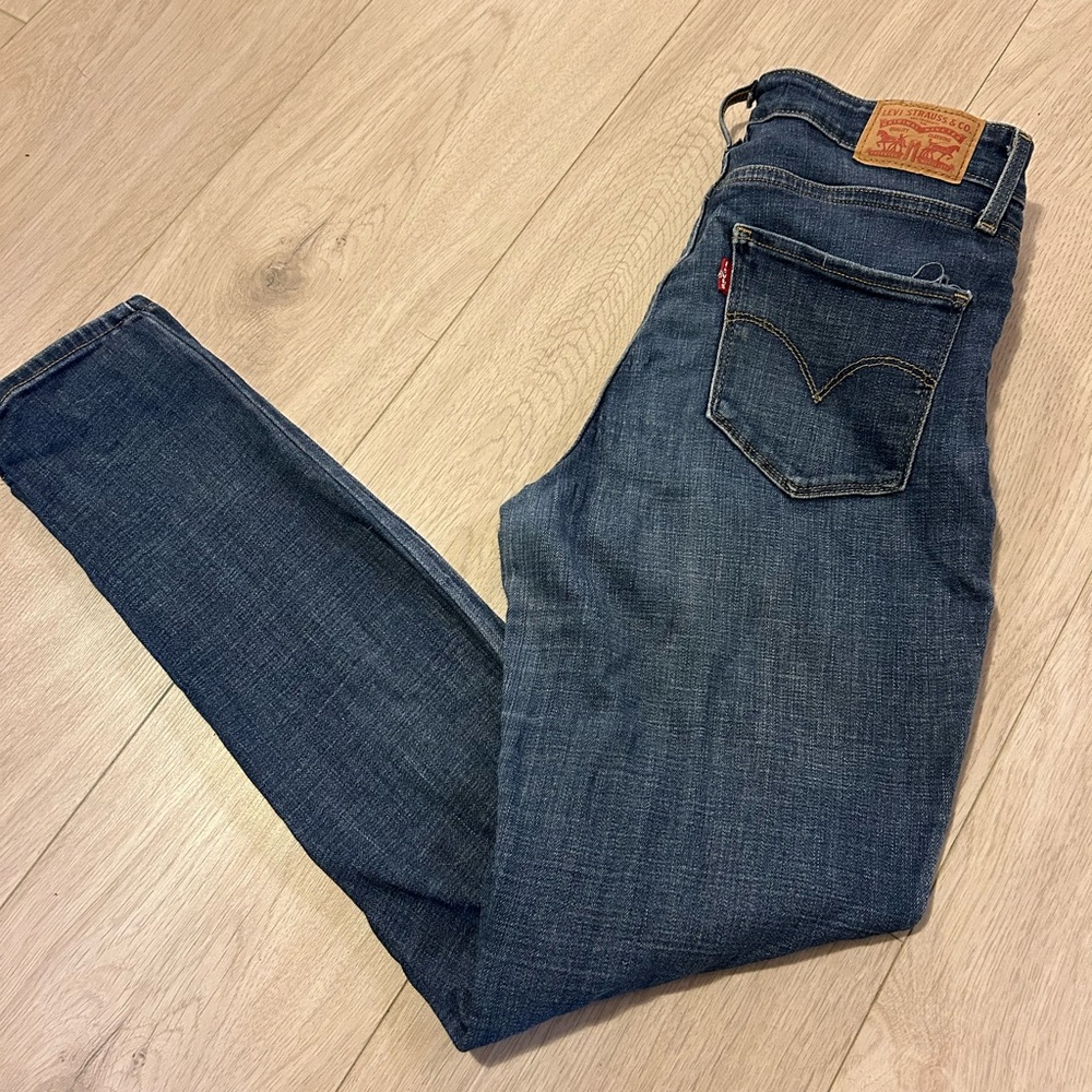 High rise skinny Levi’s